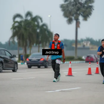 Runner Photo 7526286