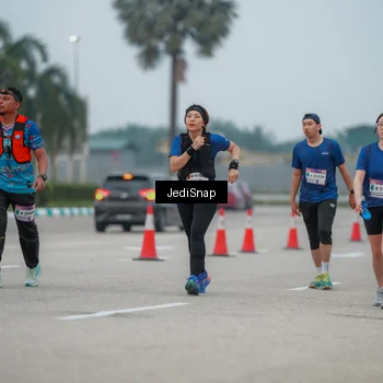 Runner Photo 7526288