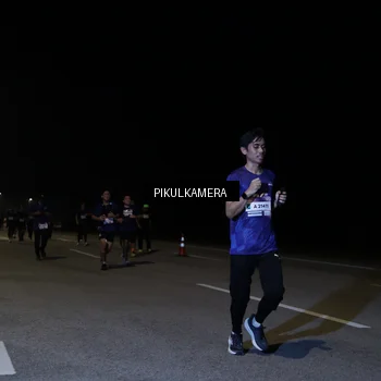 Runner Photo 7526297