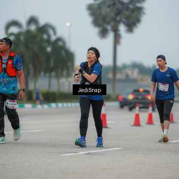 Runner Photo 7526304