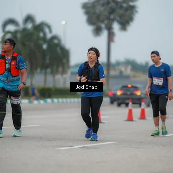 Runner Photo 7526305