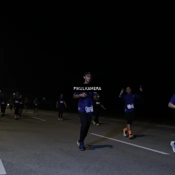 Runner Photo 7526306