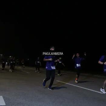 Runner Photo 7526309