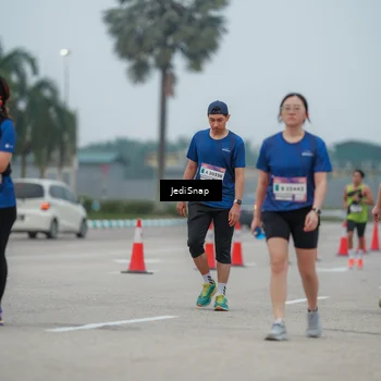 Runner Photo 7526315