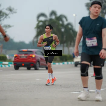 Runner Photo 7526336