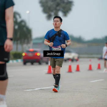 Runner Photo 7526348
