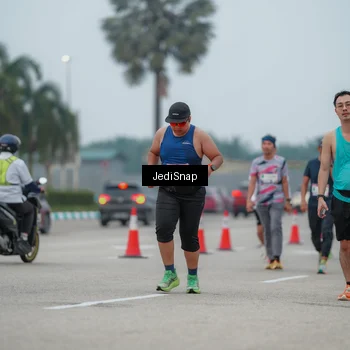 Runner Photo 7526360