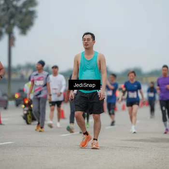 Runner Photo 7526368