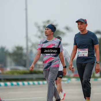 Runner Photo 7526369