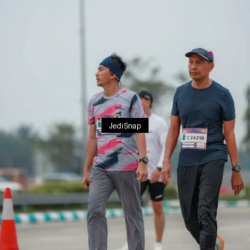 Runner Photo 7526370