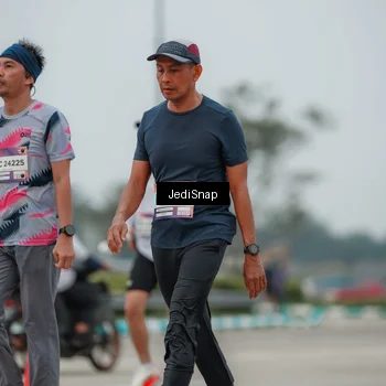 Runner Photo 7526379