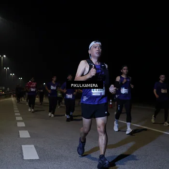 Runner Photo 7526399