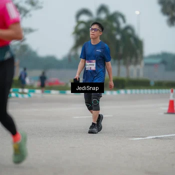 Runner Photo 7526400