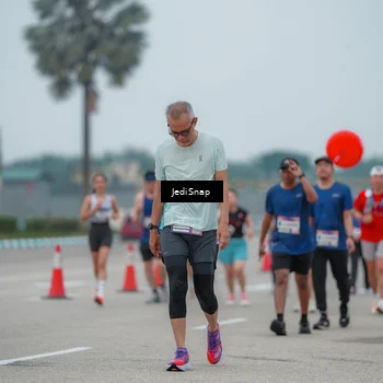 Runner Photo 7526414