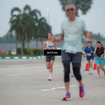 Runner Photo 7526417