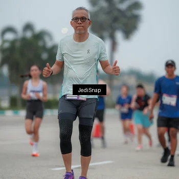 Runner Photo 7526425