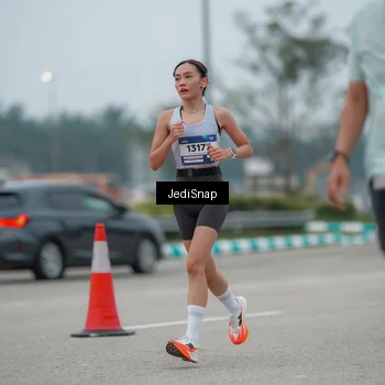 Runner Photo 7526428
