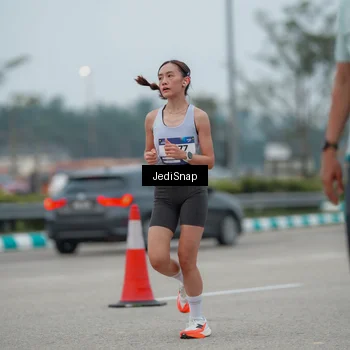 Runner Photo 7526430
