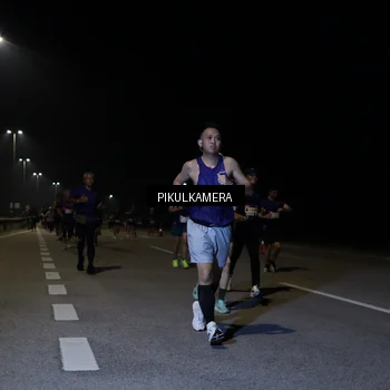 Runner Photo 7526450