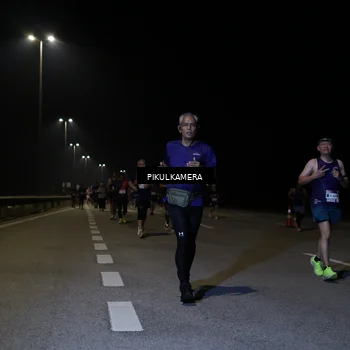 Runner Photo 7526456
