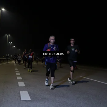 Runner Photo 7526473