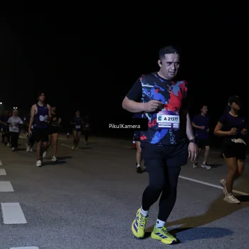 Runner Photo 7526476