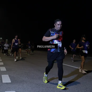 Runner Photo 7526479