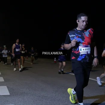 Runner Photo 7526496
