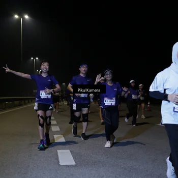 Runner Photo 7526515