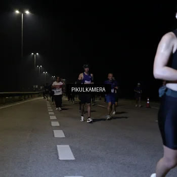 Runner Photo 7526540