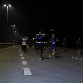 Runner Photo 7526546