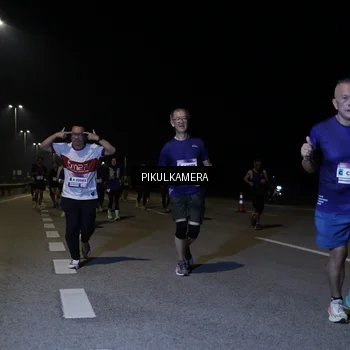 Runner Photo 7526554