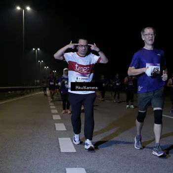 Runner Photo 7526557