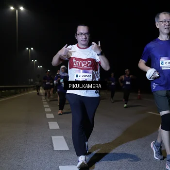 Runner Photo 7526561