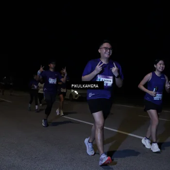 Runner Photo 7526574
