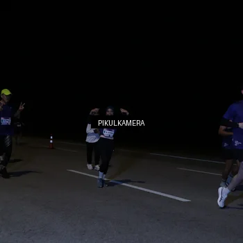 Runner Photo 7526584