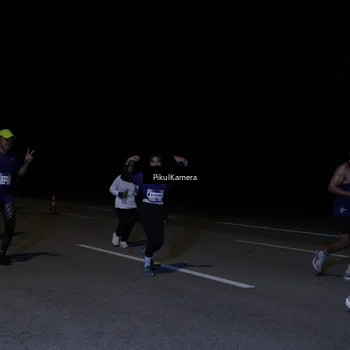 Runner Photo 7526594
