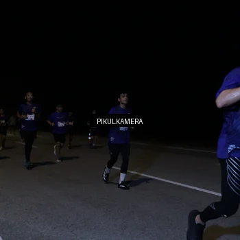 Runner Photo 7526599