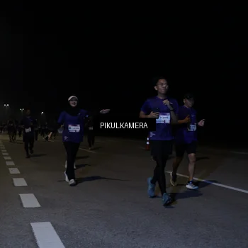 Runner Photo 7526605