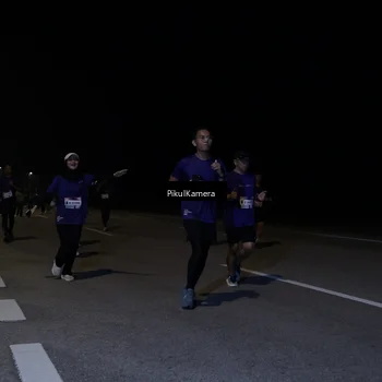 Runner Photo 7526606