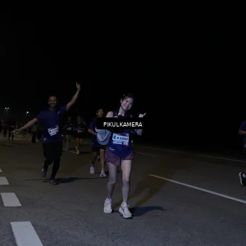 Runner Photo 7526617