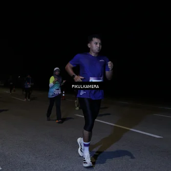 Runner Photo 7526645