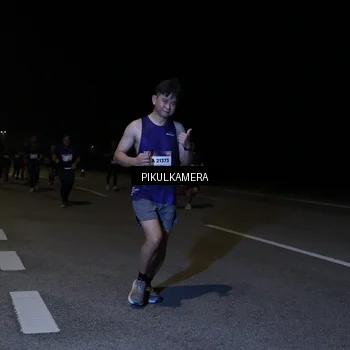 Runner Photo 7526660