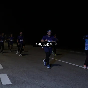 Runner Photo 7526666
