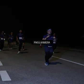 Runner Photo 7526668