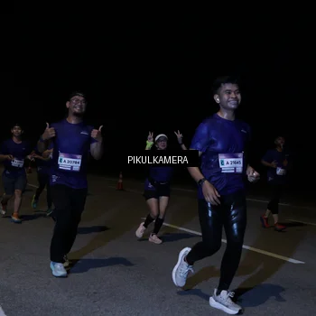 Runner Photo 7526680