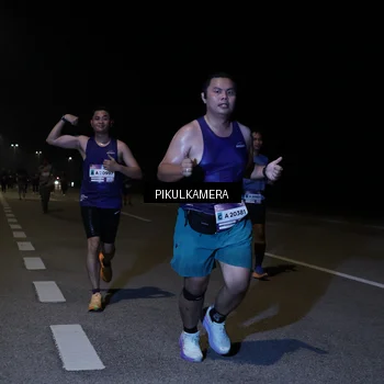 Runner Photo 7526698