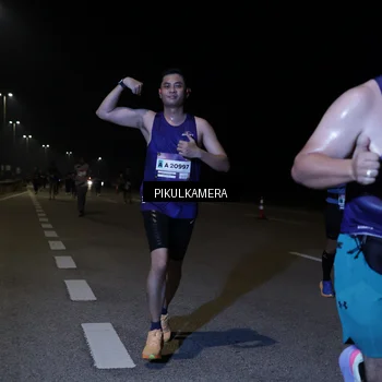 Runner Photo 7526701