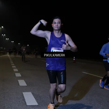 Runner Photo 7526702