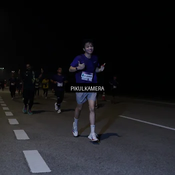 Runner Photo 7526717